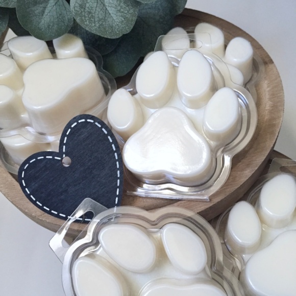 Paw Print Wax Melt/White Tea & Sage Scent/Coconut Soy Wax/100% Vegan - Picture 2 of 4